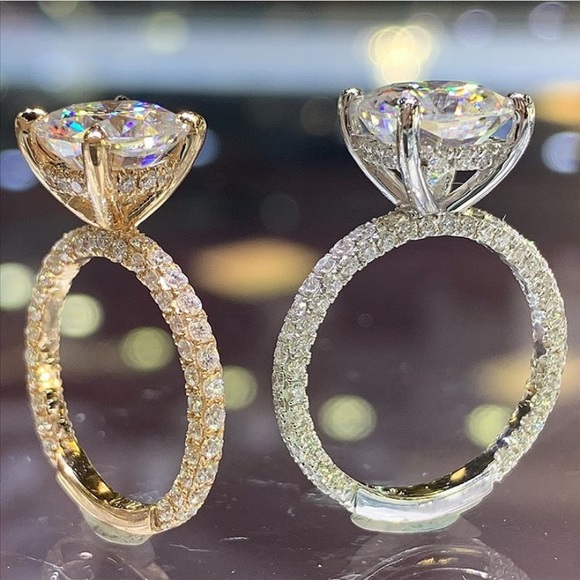 Silver White sapphire crystal birthston Ring - Picture 3 of 10